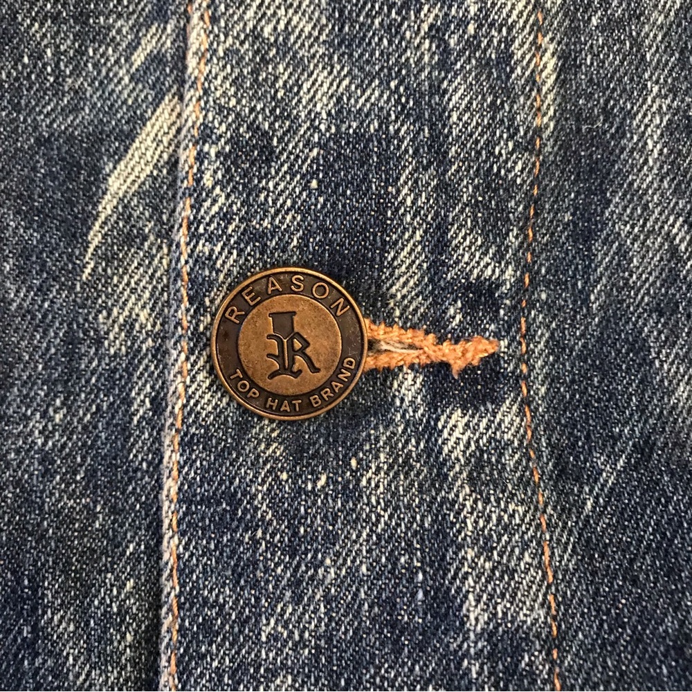 Reason Denim Trucker Jacket Size XL Blue Distressed Acid Wash Outerwear Cotton - Picture 10 of 11